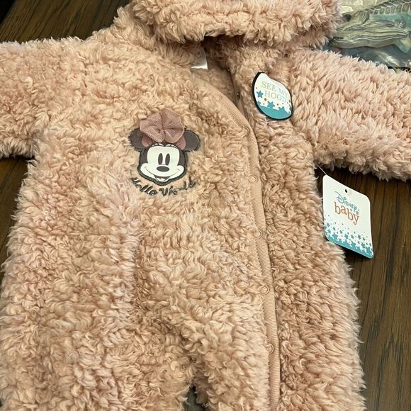Disney Baby Minnie Mouse Hello World hooded NWT warm footed onesie. Size 0-3 mos - Picture 1 of 11